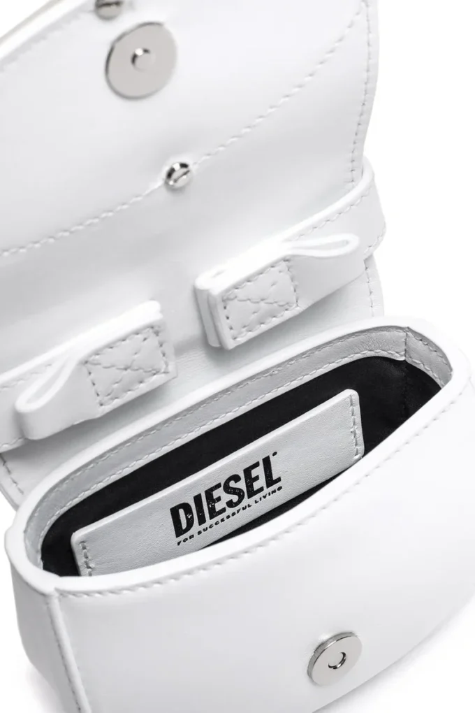 1dr xs 1DR XS – Iconica mini borsa con placca con logo D