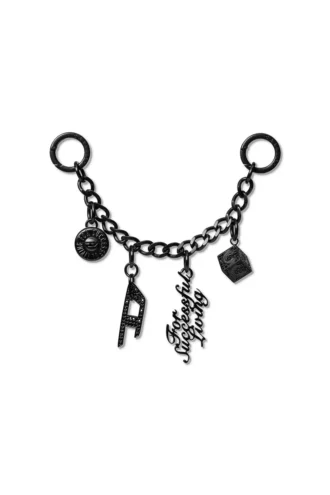 60374 catena con ciondoli Casetify Trova il negozio più vicino