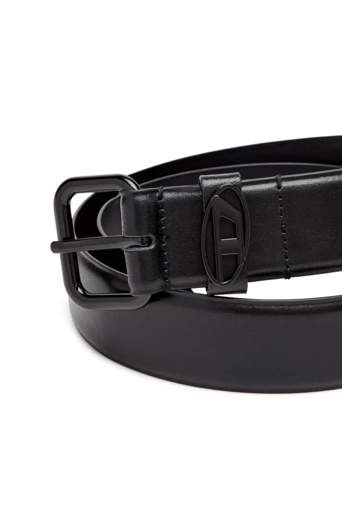 b-1dr cintura in pelle con fibbia ovale a D da 3,9 cm e placca con logo b-1dr cintura in pelle con fibbia ovale a D da 3,9 cm e placca con logo