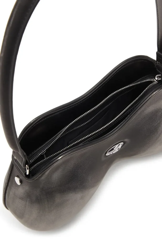 Borsa a tracolla Double-D Borsa a tracolla rigida Double-D in PU spazzolato Borsa a tracolla Double-D Borsa a tracolla rigida Double-D in PU spazzolato