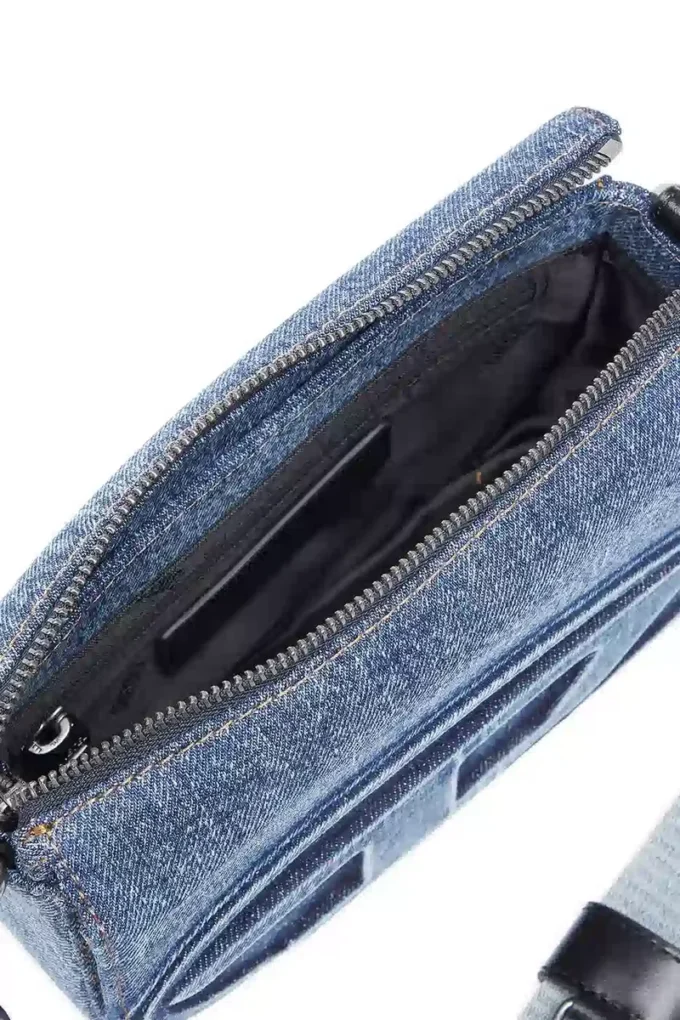 Borsa per fotocamera 1dr Borsa per fotocamera 1DR – Borsa per fotocamera in denim solarizzato Borsa per fotocamera 1dr Borsa per fotocamera 1DR – Borsa per fotocamera in denim solarizzato