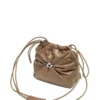 Borsa Scrunch-D-Bucket Borsa Scrunch-D-Bucket in pelle lucida stropicciata Borsa Scrunch-D-Bucket Borsa Scrunch-D-Bucket in pelle lucida stropicciata