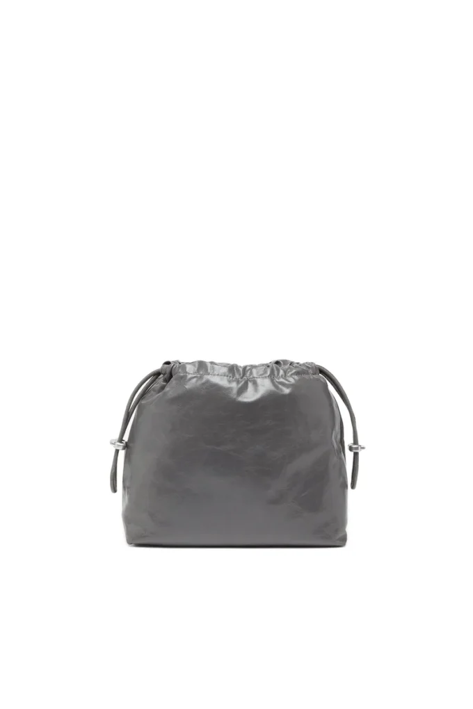Borsa Scrunch-D-Bucket Borsa Scrunch-D-Bucket in pelle lucida stropicciata Borsa Scrunch-D-Bucket Borsa Scrunch-D-Bucket in pelle lucida stropicciata
