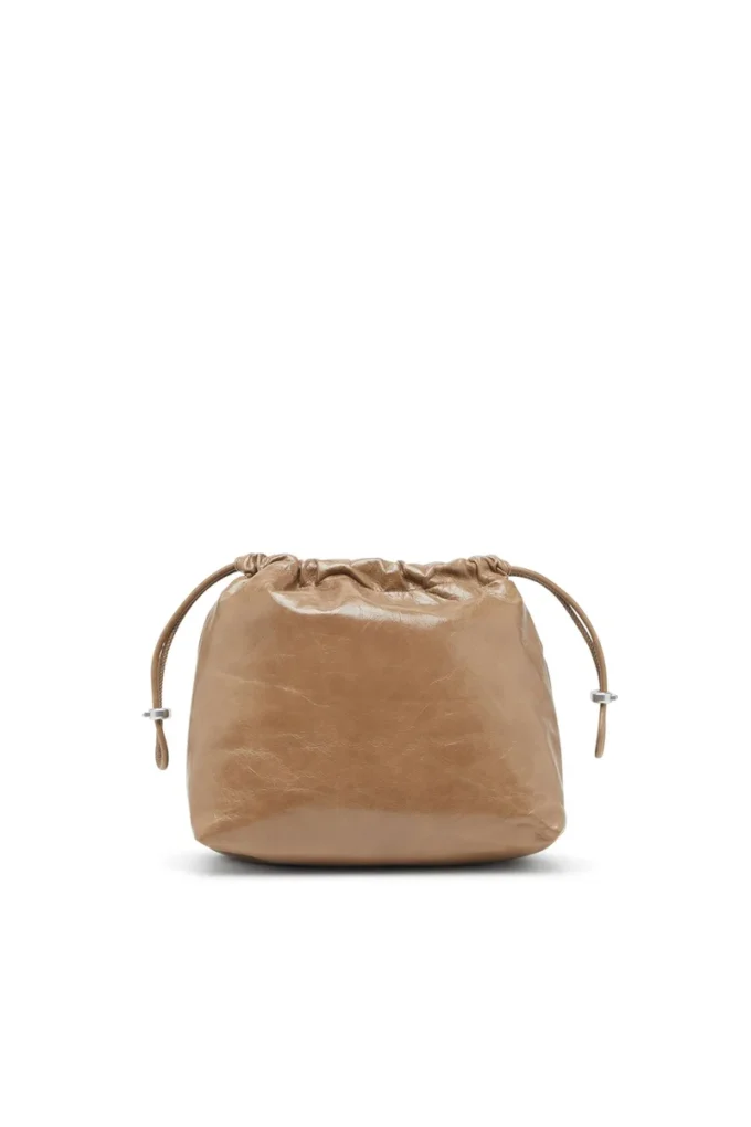 Borsa Scrunch-D-Bucket Borsa Scrunch-D-Bucket in pelle lucida stropicciata Borsa Scrunch-D-Bucket Borsa Scrunch-D-Bucket in pelle lucida stropicciata
