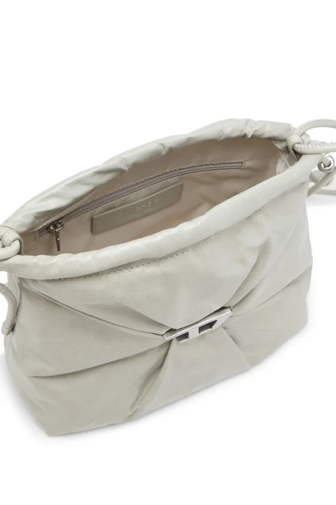 Borsa Scrunch-D-Bucket Borsa Scrunch-D-Bucket in pelle lucida stropicciata Borsa Scrunch-D-Bucket Borsa Scrunch-D-Bucket in pelle lucida stropicciata