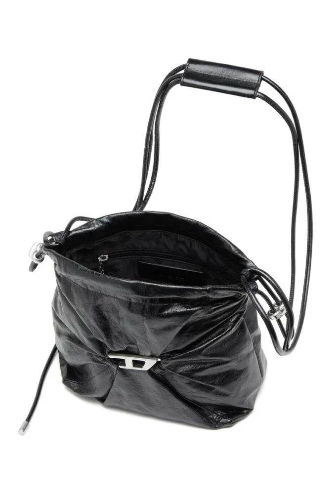 Borsa Scrunch-D-Bucket Borsa Scrunch-D-Bucket in pelle lucida stropicciata Borsa Scrunch-D-Bucket Borsa Scrunch-D-Bucket in pelle lucida stropicciata