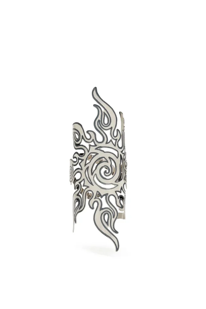 Bracciale tribale con motivo sole Bracciale tribale con motivo sole Bracciale tribale con motivo sole Bracciale tribale con motivo sole