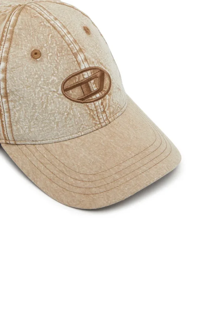 c-nyloff Cappellino da baseball con ricamo Oval D c-nyloff Cappellino da baseball con ricamo Oval D