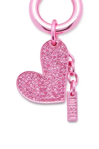 ciondolo-cuore Ciondolo a forma di cuore in metallo con strass