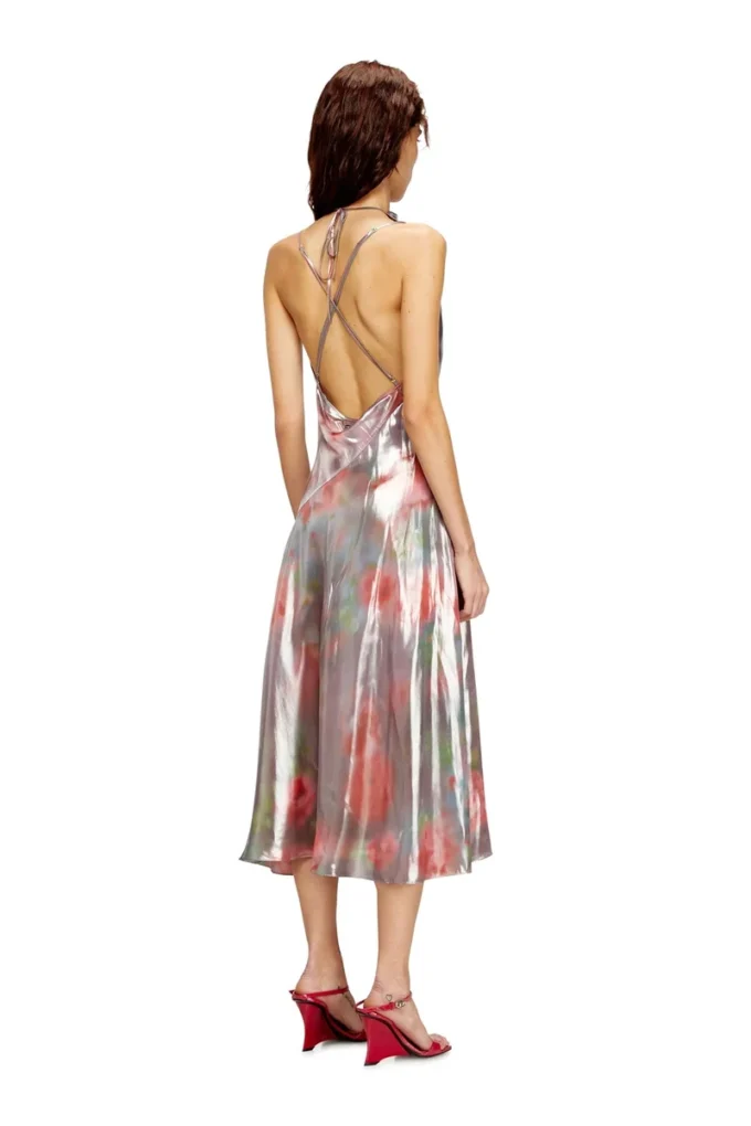 d-ebra Abito midi metallizzato con stampa di rose d-ebra Abito midi metallizzato con stampa di rose