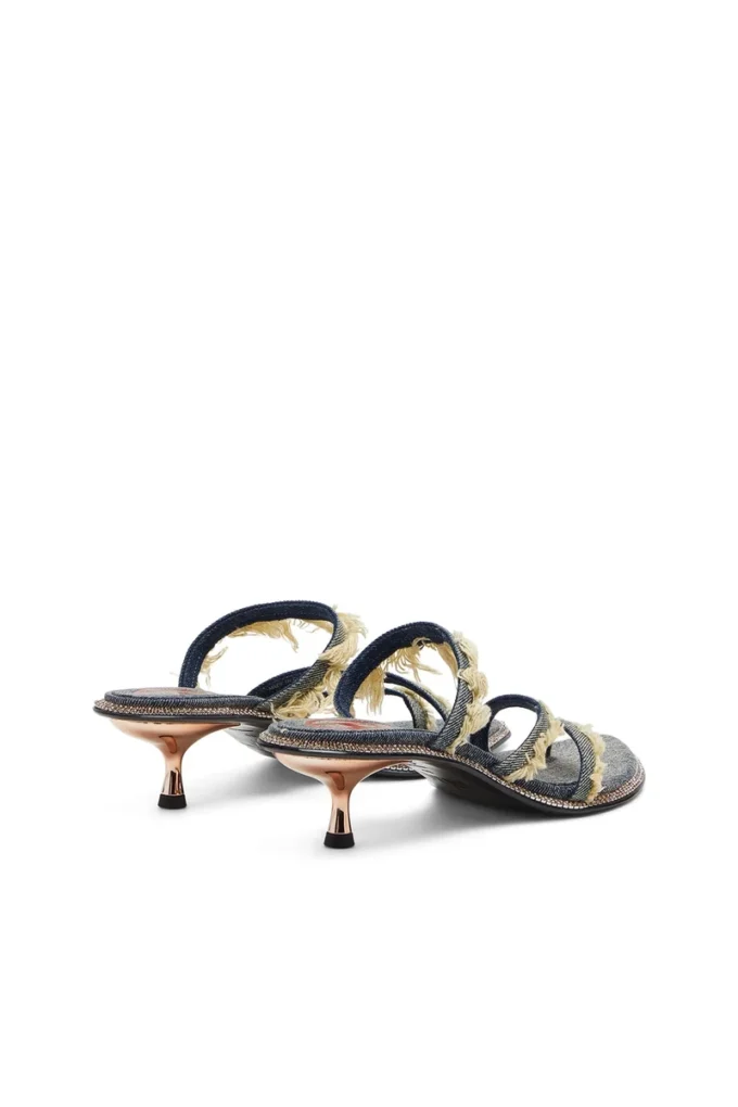 d-havanna kittie D-Havanna Kittie – Mules in denim sfrangiato con cristalli d-havanna kittie D-Havanna Kittie – Mules in denim sfrangiato con cristalli