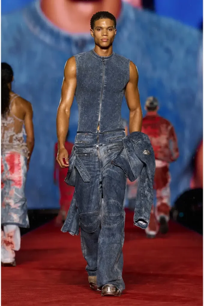 d-nata-fse Top in denim senza maniche con dettagli biker d-nata-fse Top in denim senza maniche con dettagli biker