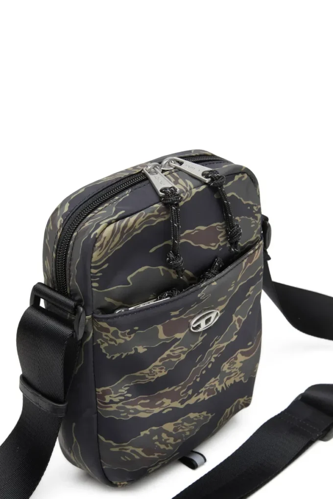 d-pack crossbody x Trova il negozio più vicino d-pack crossbody x Trova il negozio più vicino