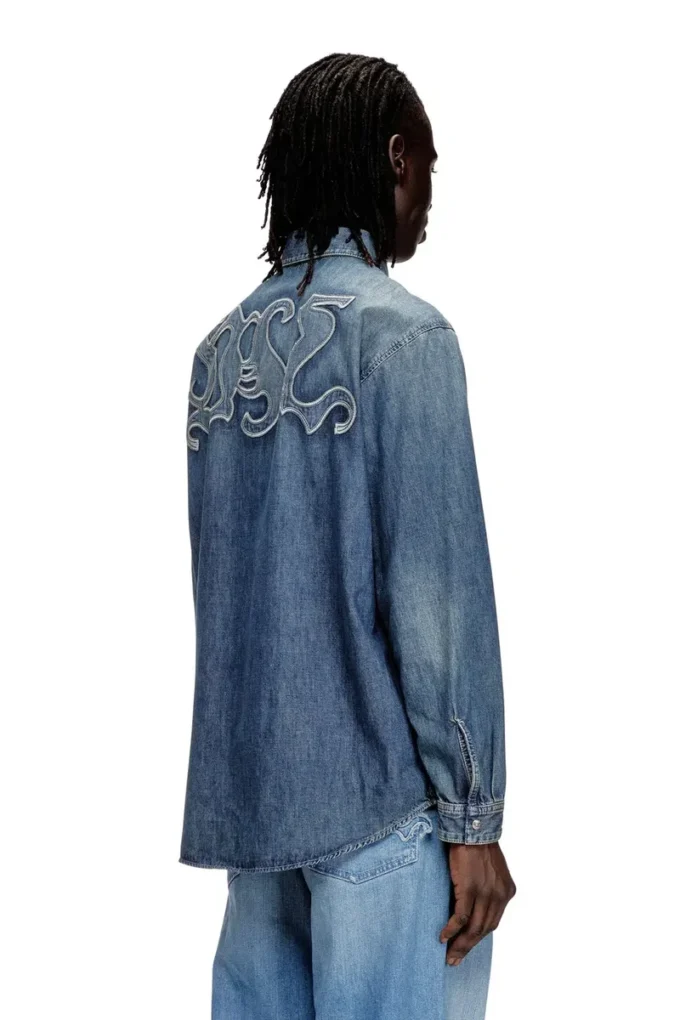 d-simply-s15 Camicia in denim con ricamo sul retro d-simply-s15 Camicia in denim con ricamo sul retro
