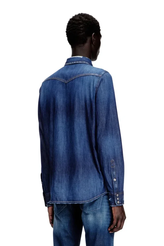 d-vega Camicia in denim con tasche applicate d-vega Camicia in denim con tasche applicate