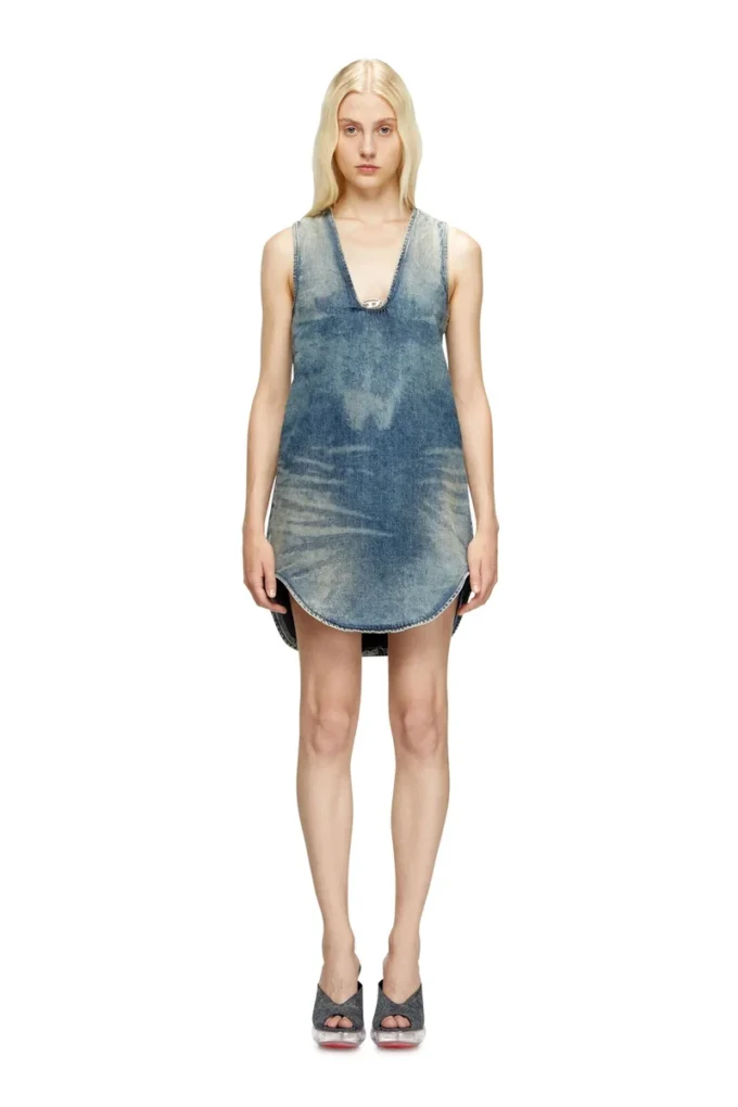 de-laris-dress-s Abito corto in denim marmorizzato de-laris-dress-s Abito corto in denim marmorizzato