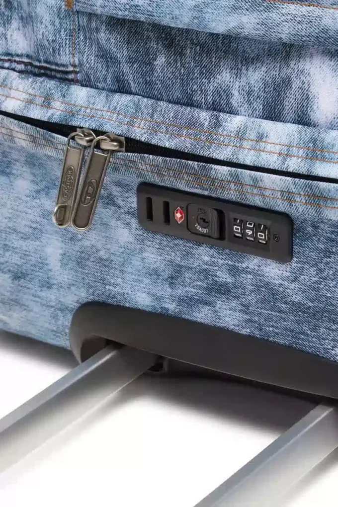 Diesel transit’r l Trolley da viaggio in denim trompe l’oeil Diesel transit’r l Trolley da viaggio in denim trompe l’oeil