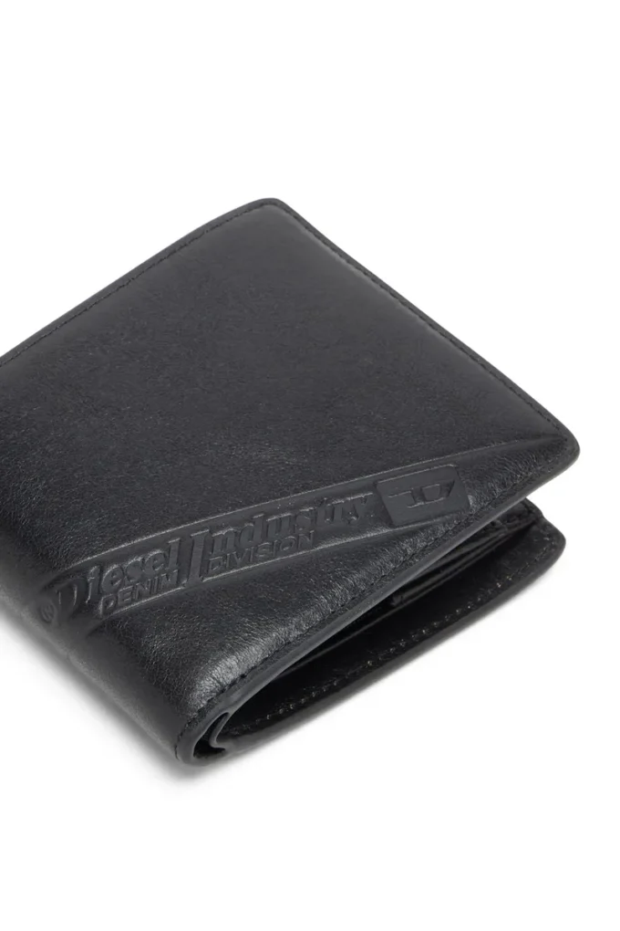 flag-d bi-fold coin s 3d Portafoglio in pelle a doppia piega con logo in rilievo flag-d bi-fold coin s 3d Portafoglio in pelle a doppia piega con logo in rilievo