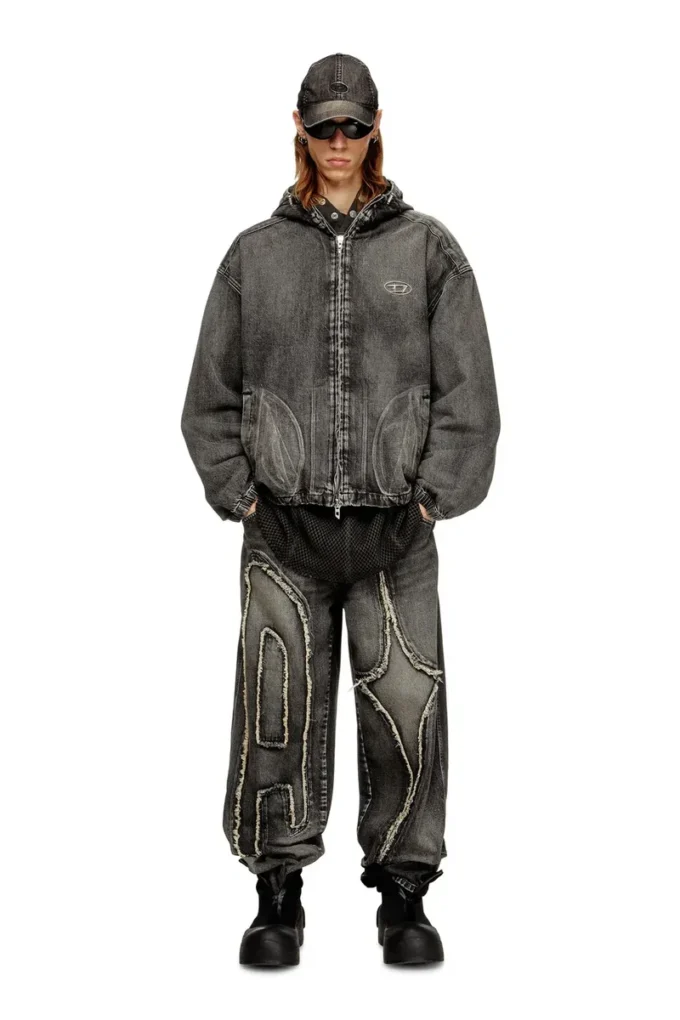 Giacca con cappuccio Thugjack in denim slavato Giacca con cappuccio Thugjack in denim slavato