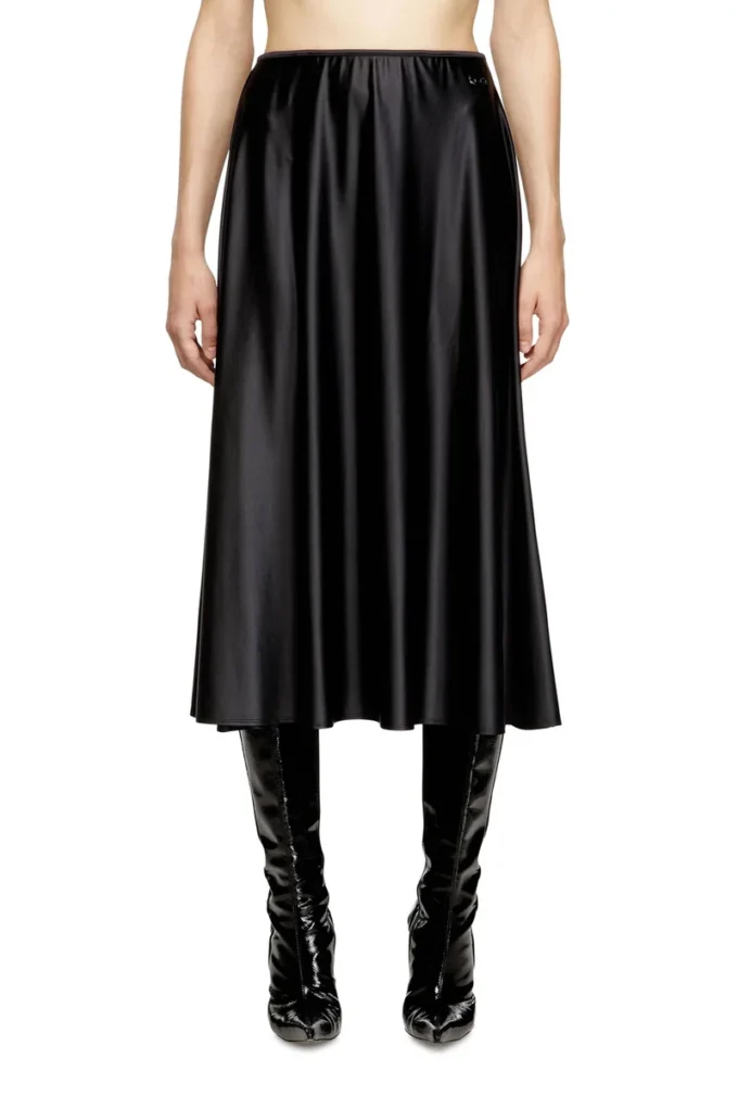 Gonna midi o-mori in nylon svasato Gonna midi o-mori in nylon svasato