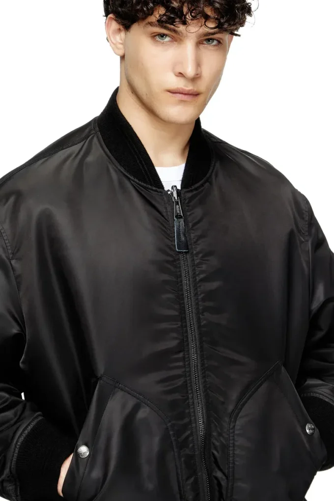 j-held Bomber in nylon imbottito con Oval D j-held Bomber in nylon imbottito con Oval D