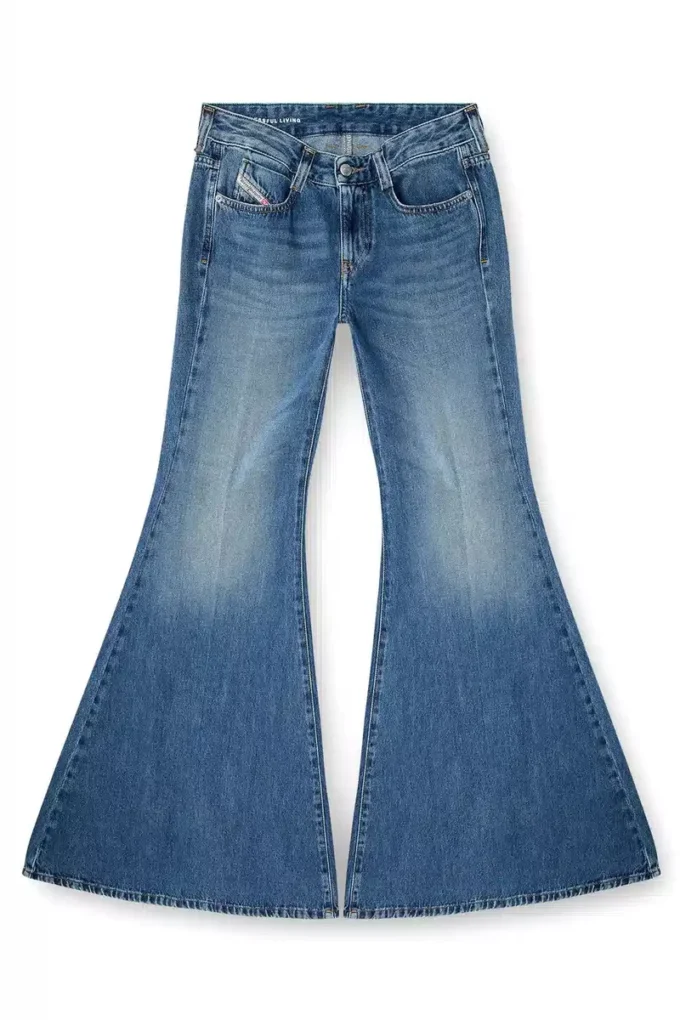 jeans a zampa 1970 d-bleess 09m56 Trova il negozio più vicino jeans a zampa 1970 d-bleess 09m56 Trova il negozio più vicino