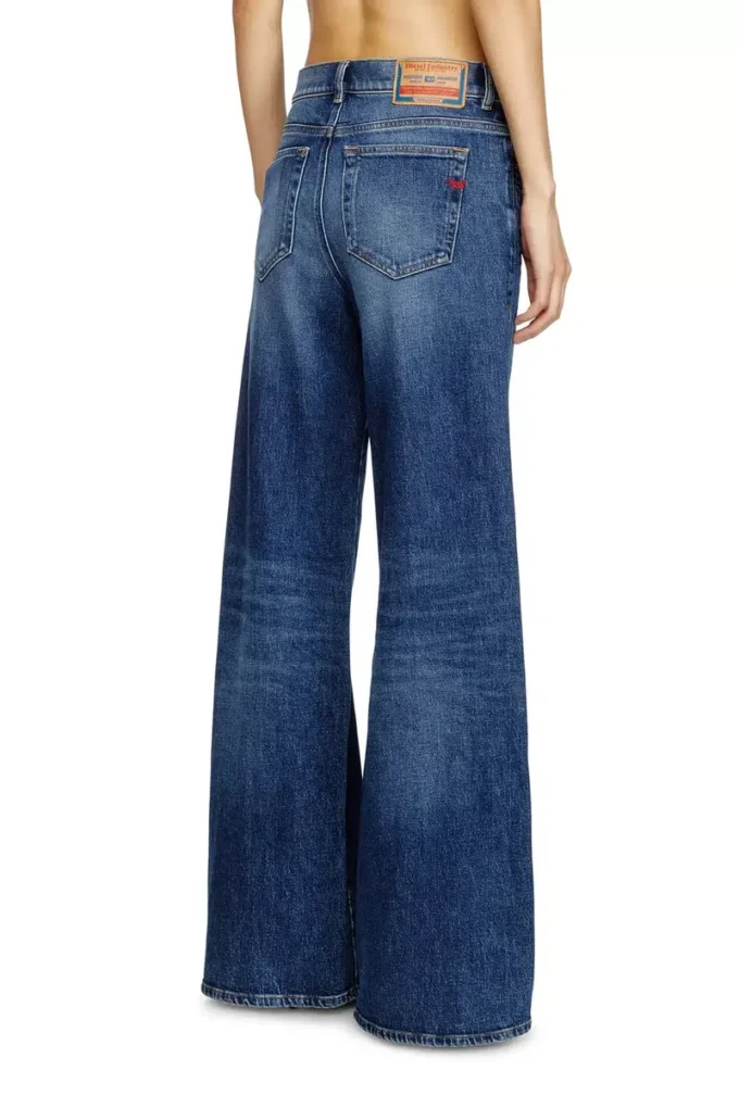 jeans a zampa 1978 d-akemi 09l21 Trova il negozio più vicino jeans a zampa 1978 d-akemi 09l21 Trova il negozio più vicino