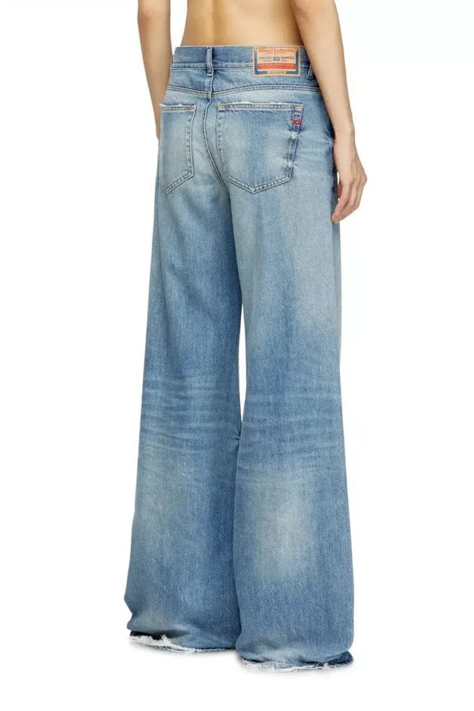 jeans a zampa 1978 d-akemi 09m07 Trova il negozio più vicino jeans a zampa 1978 d-akemi 09m07 Trova il negozio più vicino