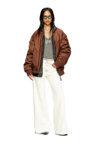 jeans a zampa 1978 d-akemi 09m70 Trova il negozio più vicino