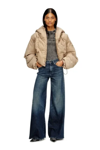 jeans a zampa 1978 d-akemi 09n70 Trova il negozio più vicino
