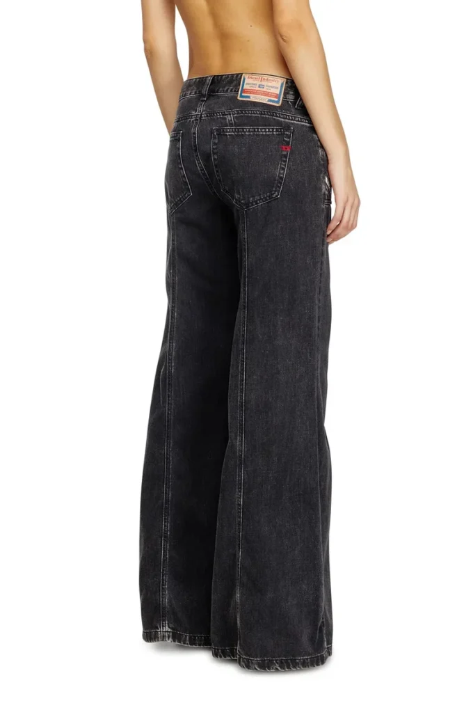 jeans a zampa d-akii 068hn Trova il negozio più vicino jeans a zampa d-akii 068hn Trova il negozio più vicino