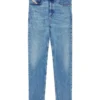 jeans affusolati 2005 D-Fining 09b92 Trova il negozio più vicino jeans affusolati 2005 D-Fining 09b92 Trova il negozio più vicino