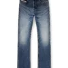 Jeans bootcut 2007 Zatiny 09n53 Trova il negozio più vicino Jeans bootcut 2007 Zatiny 09n53 Trova il negozio più vicino