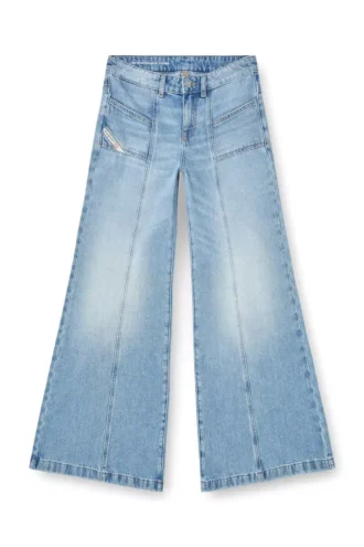 jeans flare d-akii 0clba Trova il negozio più vicino