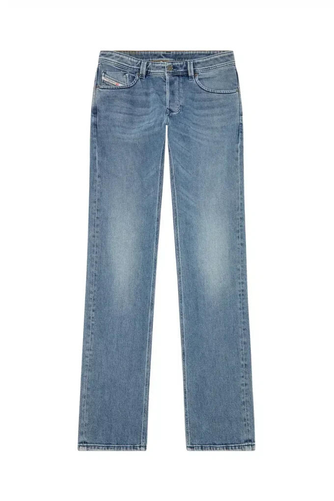 jeans regular 1985 Larkee 09h30 Trova il negozio più vicino jeans regular 1985 Larkee 09h30 Trova il negozio più vicino