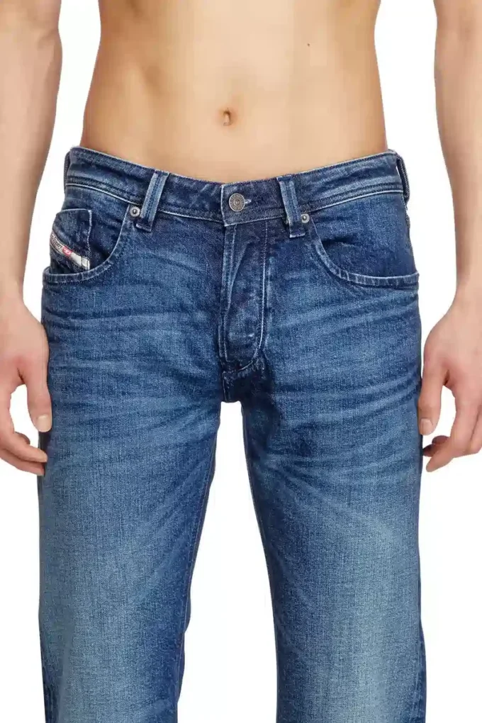 jeans regular 1985 Larkee 09l51 Trova il negozio più vicino jeans regular 1985 Larkee 09l51 Trova il negozio più vicino