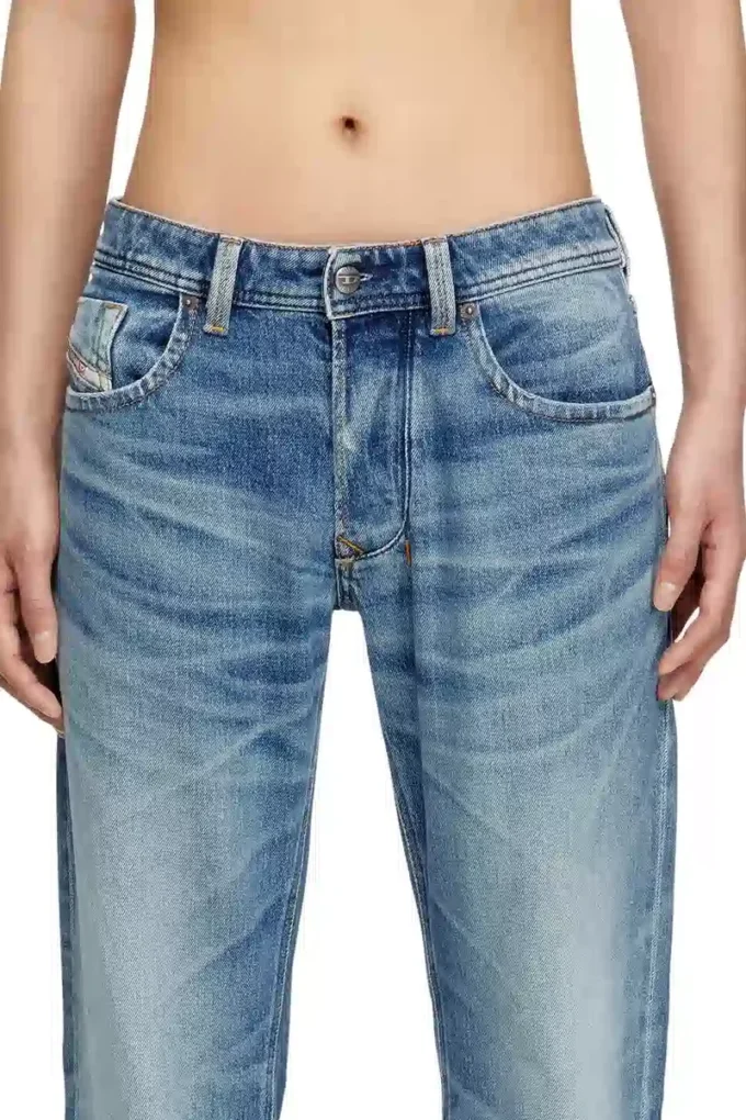 jeans regular 1985 Larkee 09m12 Trova il negozio più vicino jeans regular 1985 Larkee 09m12 Trova il negozio più vicino