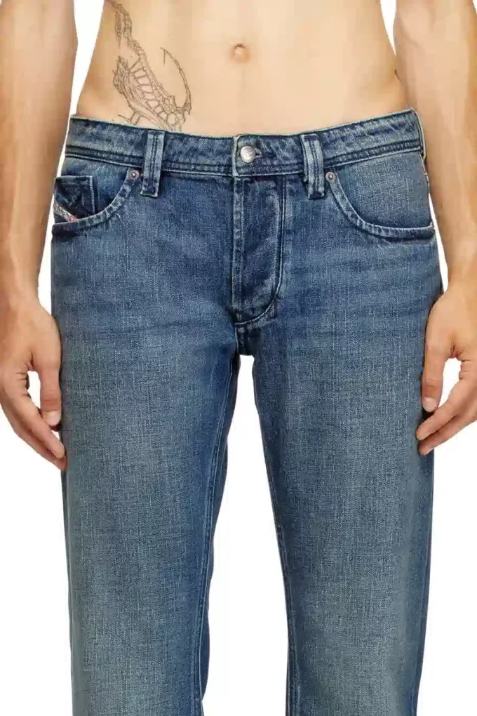 jeans regular 1985 Larkee 0dbds Trova il negozio più vicino jeans regular 1985 Larkee 0dbds Trova il negozio più vicino