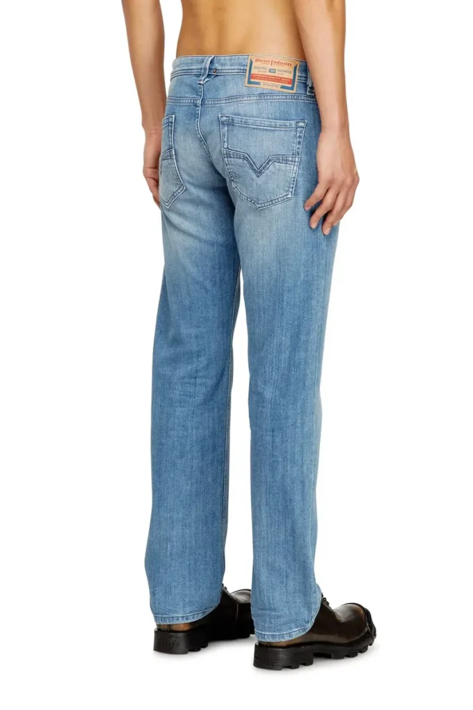 jeans regular 1985 Larkee 0grdi Trova il negozio più vicino jeans regular 1985 Larkee 0grdi Trova il negozio più vicino