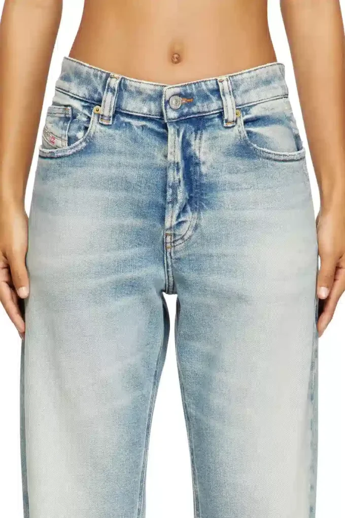jeans regular 1988 d-ark 09m21 Trova il negozio più vicino jeans regular 1988 d-ark 09m21 Trova il negozio più vicino