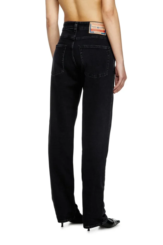 jeans regular 1988 d-ark 09m69 Trova il negozio più vicino jeans regular 1988 d-ark 09m69 Trova il negozio più vicino