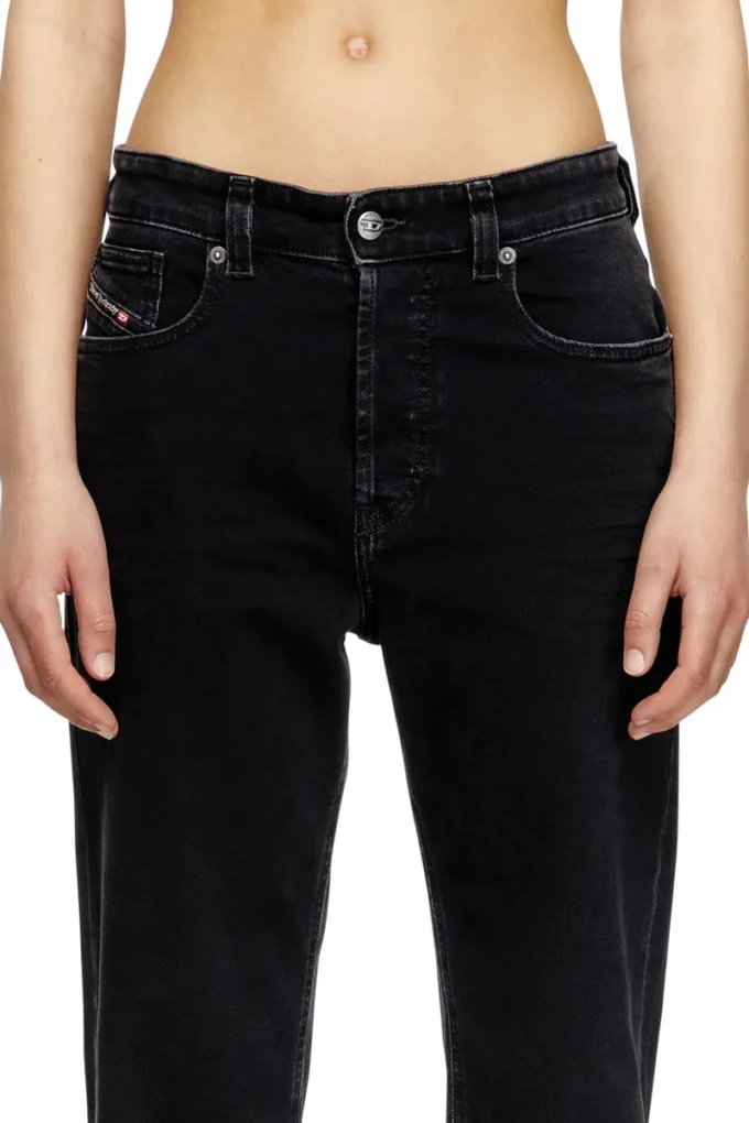 jeans regular 1988 d-ark 09m69 Trova il negozio più vicino jeans regular 1988 d-ark 09m69 Trova il negozio più vicino