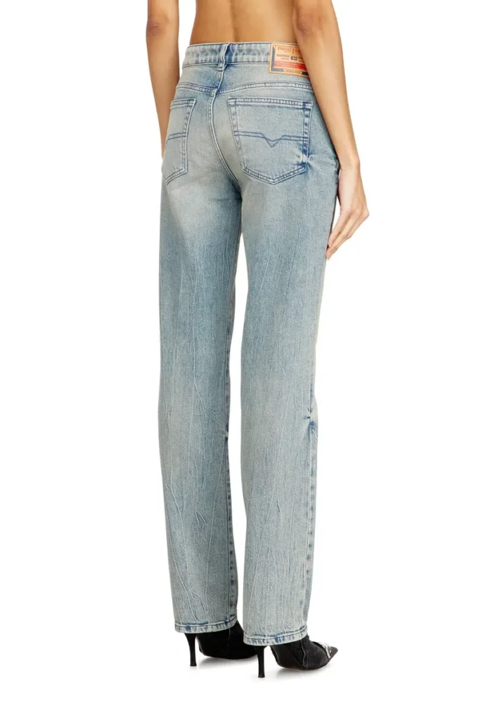 jeans regular 1989 d-mine 09n55 Trova il negozio più vicino jeans regular 1989 d-mine 09n55 Trova il negozio più vicino