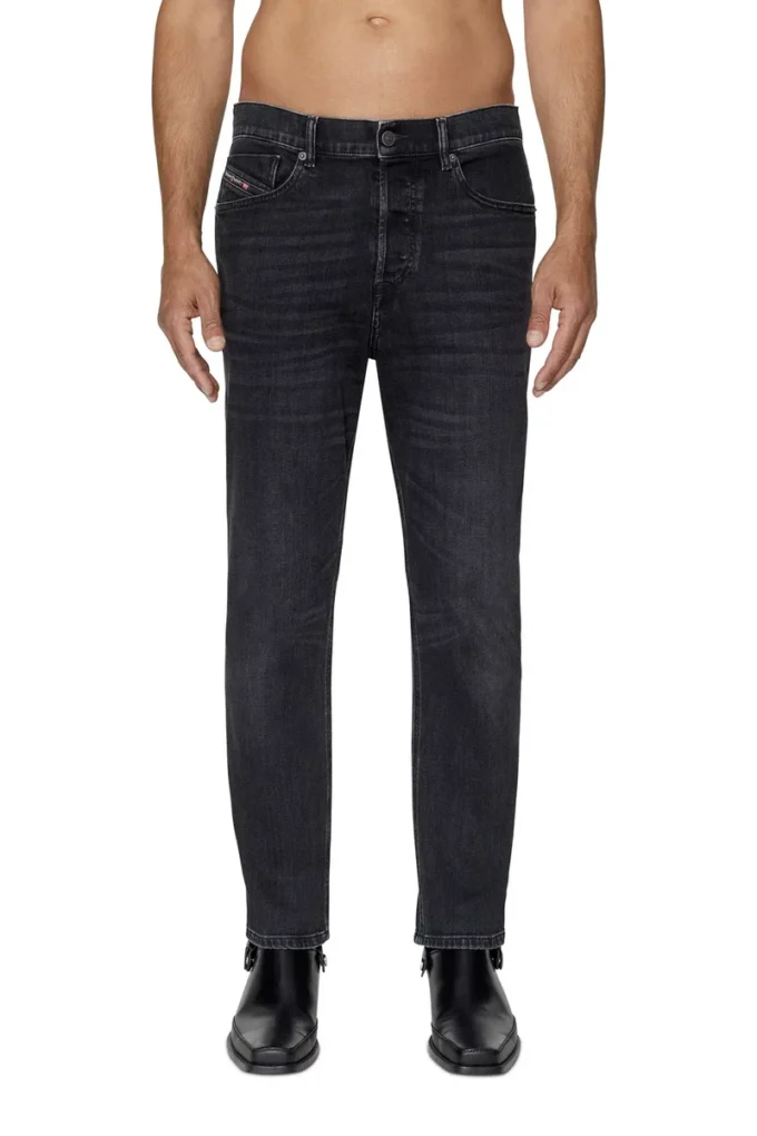 jeans regular 2005 D-Fining 09b83 Trova il negozio più vicino jeans regular 2005 D-Fining 09b83 Trova il negozio più vicino