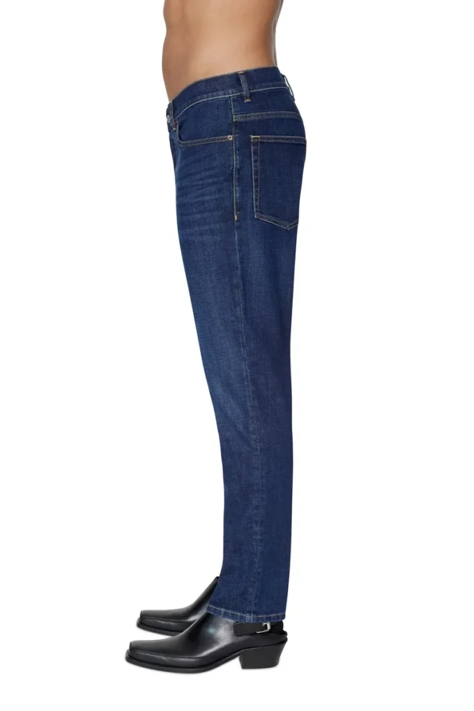jeans regular 2005 D-Fining 09b90 Trova il negozio più vicino jeans regular 2005 D-Fining 09b90 Trova il negozio più vicino