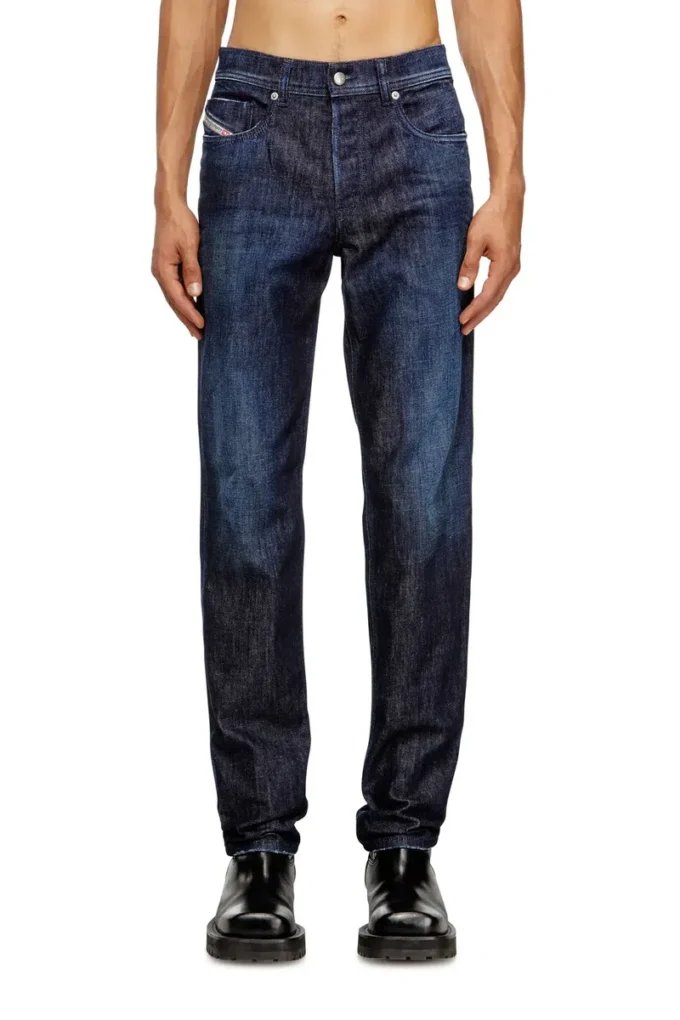 jeans regular 2023 d-finitive 09m19 Trova il negozio più vicino jeans regular 2023 d-finitive 09m19 Trova il negozio più vicino