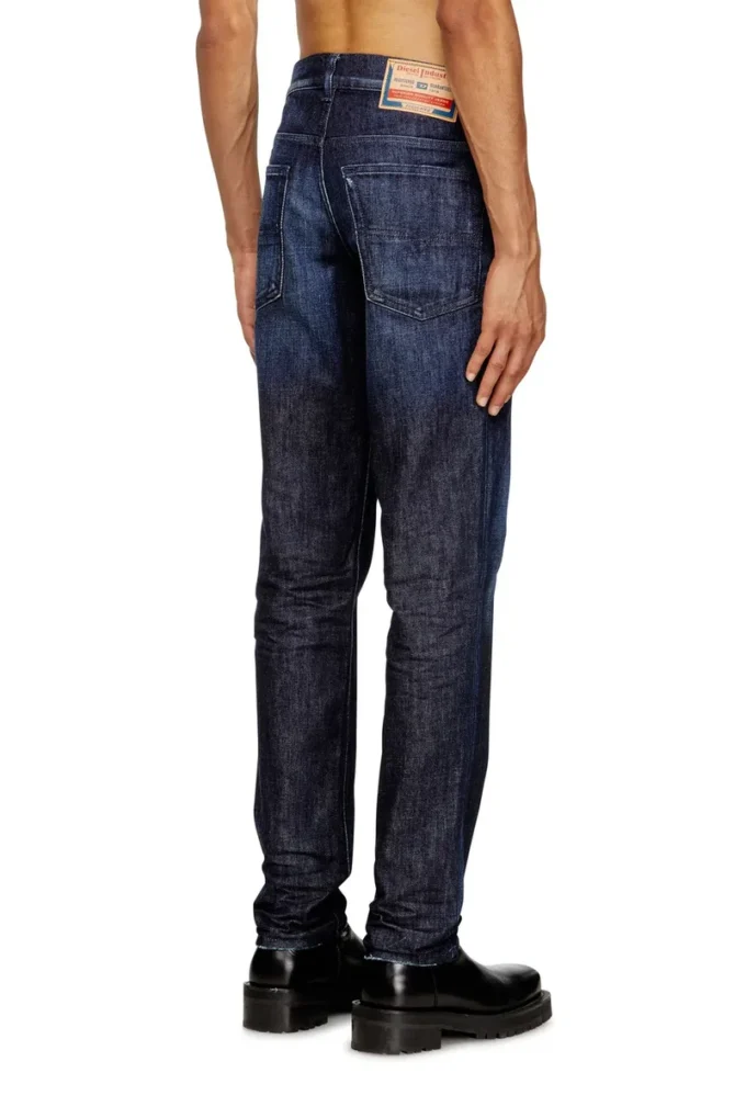 jeans regular 2023 d-finitive 09m19 Trova il negozio più vicino jeans regular 2023 d-finitive 09m19 Trova il negozio più vicino