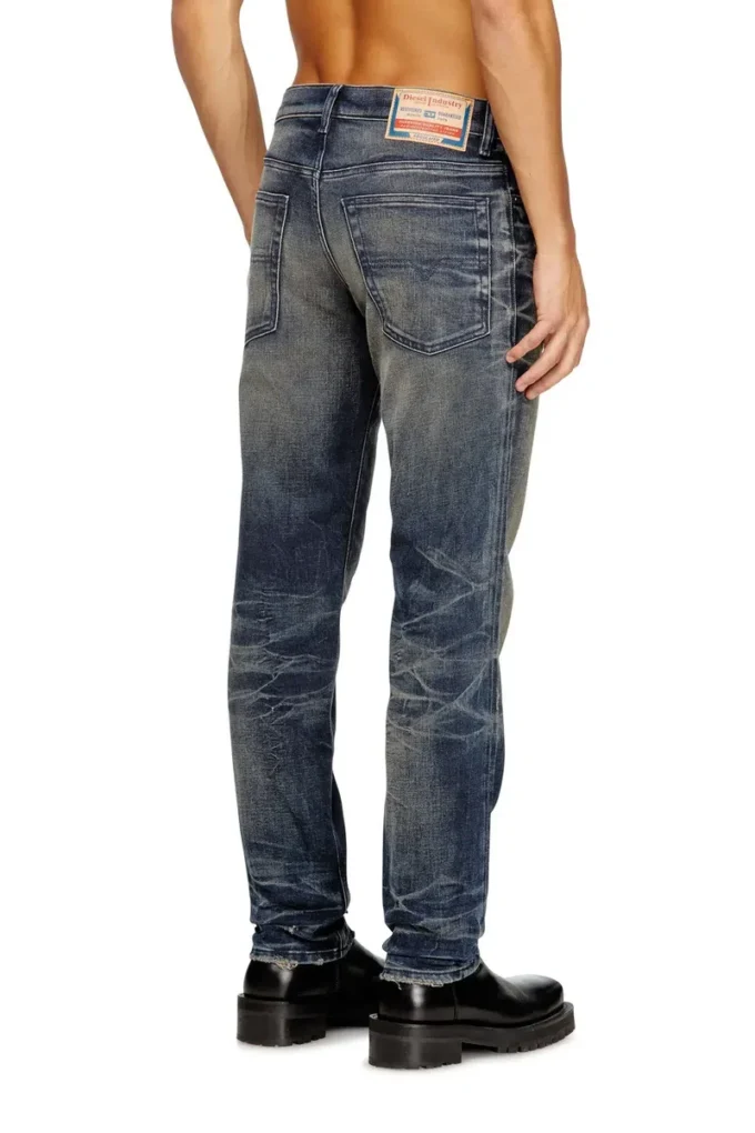jeans regular 2023 d-finitive 09m46 Trova il negozio più vicino jeans regular 2023 d-finitive 09m46 Trova il negozio più vicino