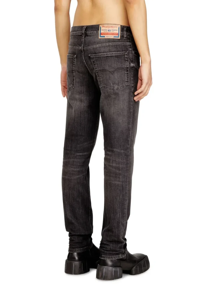 jeans regular 2023 d-finitive 0adbu Trova il negozio più vicino jeans regular 2023 d-finitive 0adbu Trova il negozio più vicino