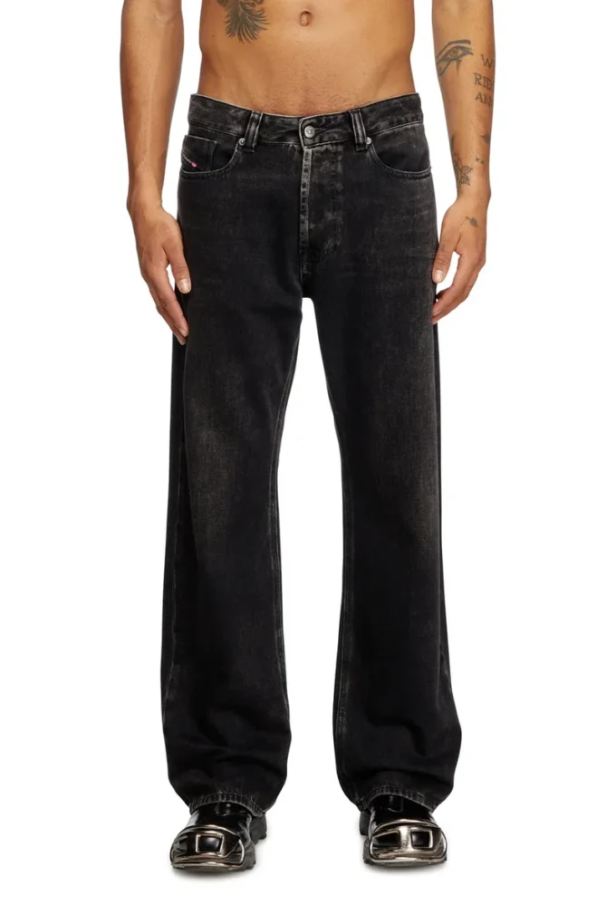 jeans relaxed 1980 d-eeper 09j96 Trova il negozio più vicino jeans relaxed 1980 d-eeper 09j96 Trova il negozio più vicino